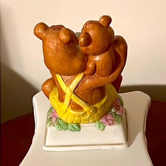 World’s Best Grandpa Ceramic Figurine. Made in Taiwan. - Picture 3 of 8